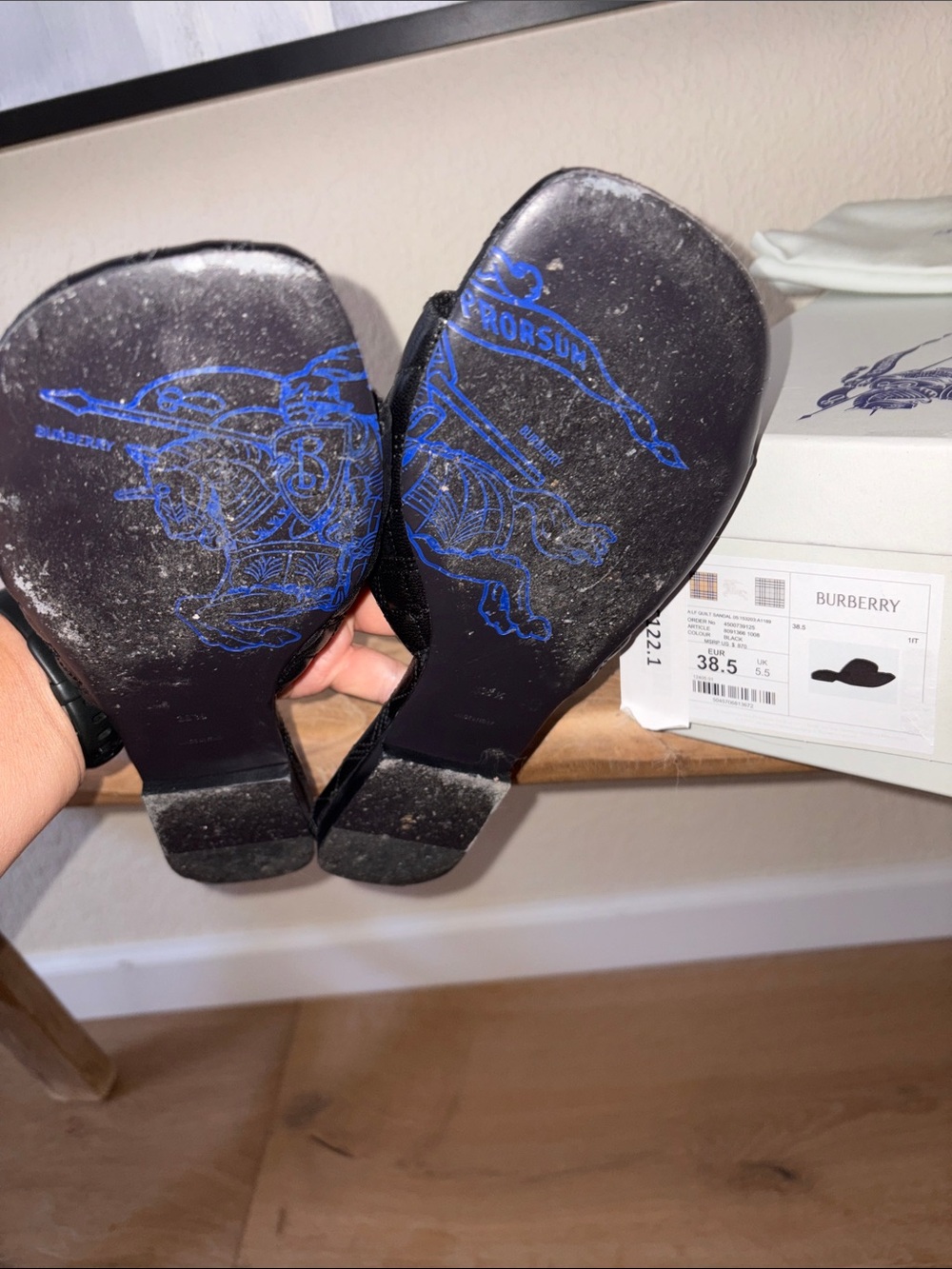 Burberry Black Quilted Leather Slide Sandals - Picture 4 of 4